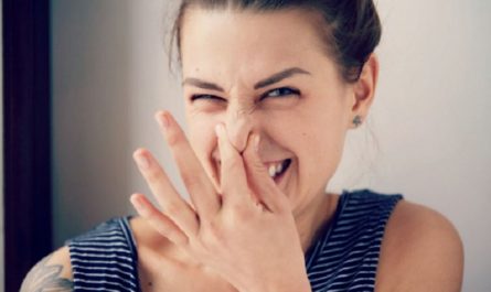 ¿Qué significa soñar con tirarse un pedo?