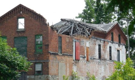 ¿Qué significa soñar con un techo que se derrumba?