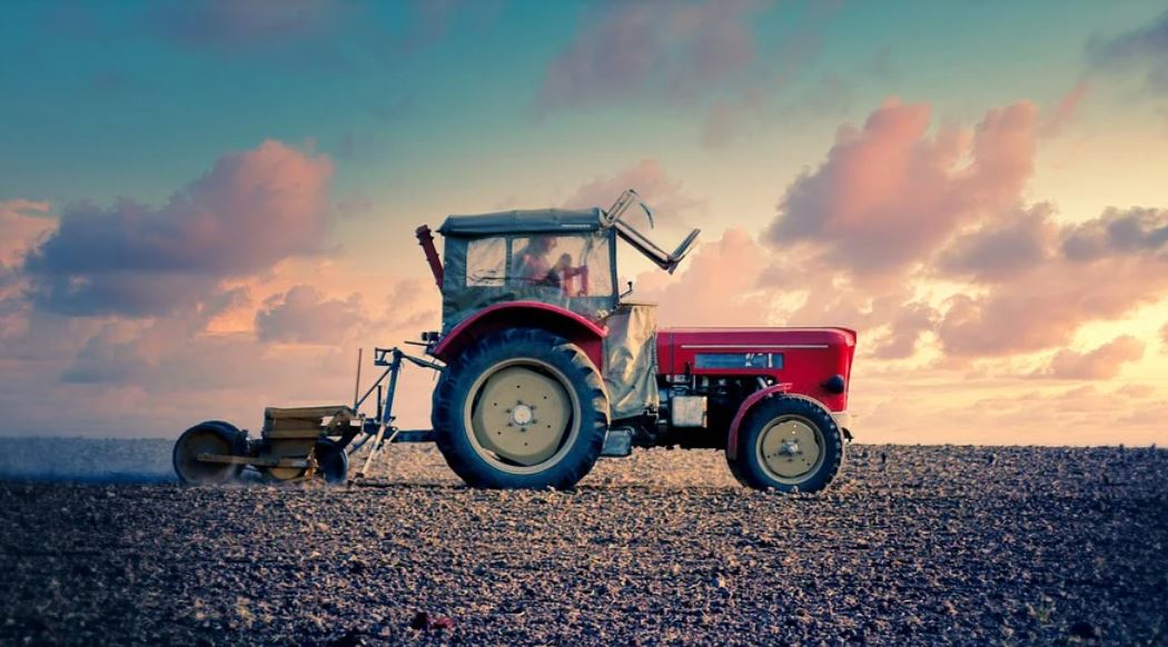 ¿Qué significa soñar con un tractor?