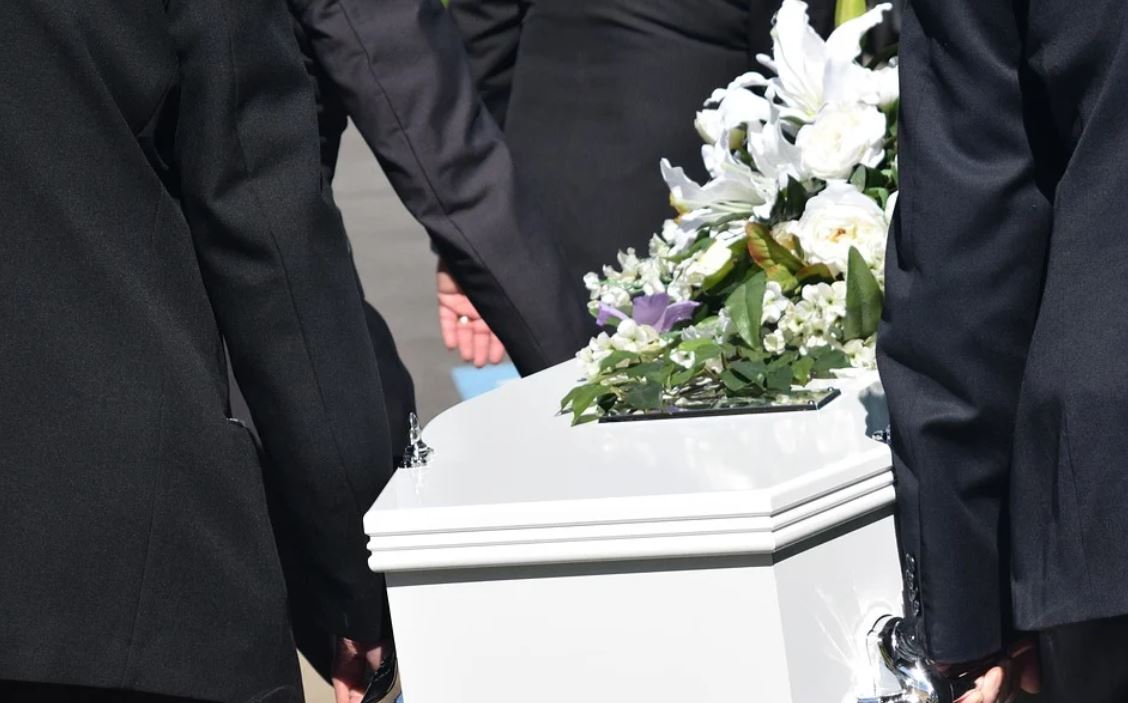 ¿Qué significa soñar con la muerte de un amigo?