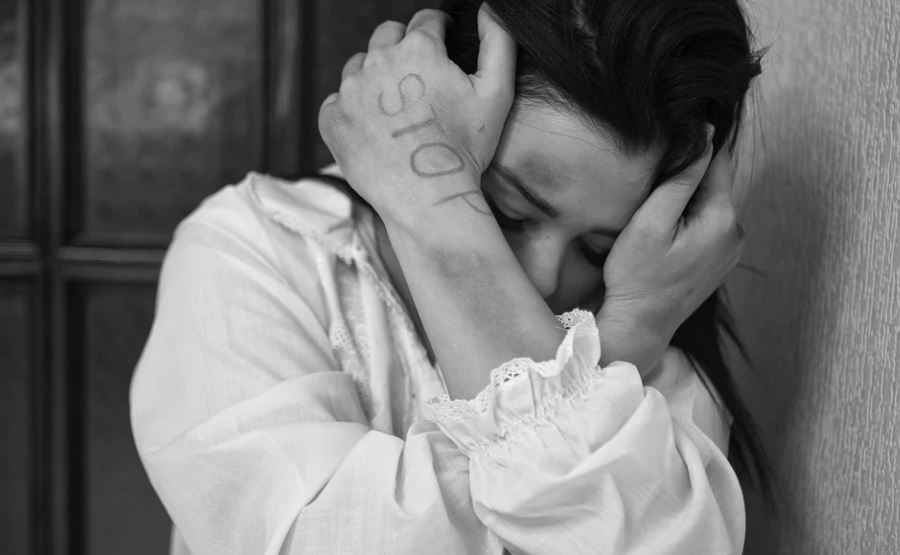 ¿Qué significa soñar con ser víctima de acoso escolar?