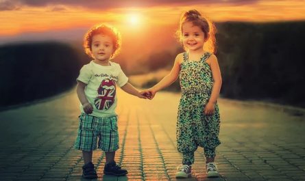 ¿Qué significa soñar con tomarse de la mano?