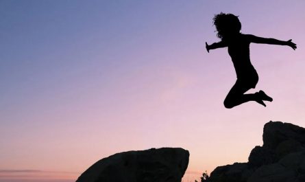 ¿Qué significa soñar con saltar?