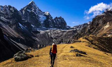 ¿Qué significa soñar con escalar una montaña?