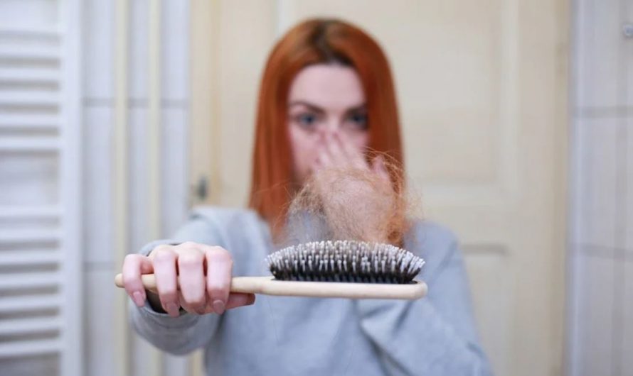 17 Significados de Soñar con la Caída del Cabello
