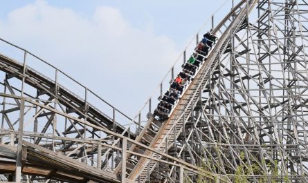 15 Significados de Soñar con Montañas Rusas