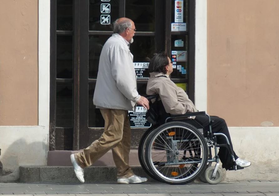13 Significados de Soñar con una Silla de Ruedas