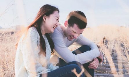 16 Significados de Soñar con Risas