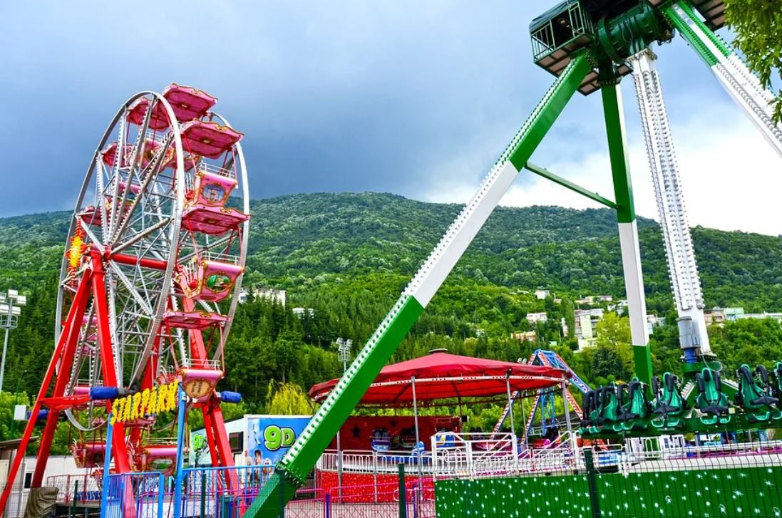 18 Significados de Soñar con Parques de Atracciones