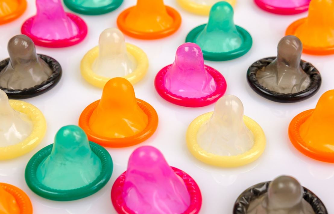 28 Significados de Soñar con Condones