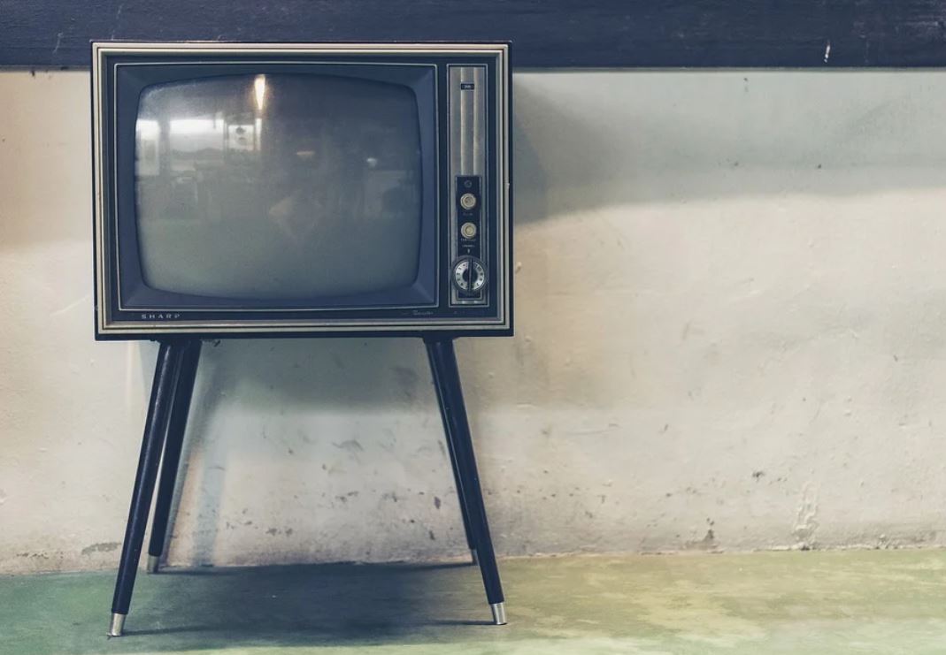 22 Significados de Soñar con Televisión