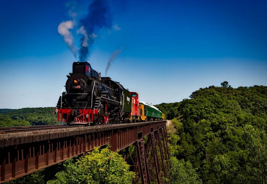 30 Significados de Soñar con Trenes