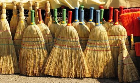18 Significados de Soñar con una Escoba