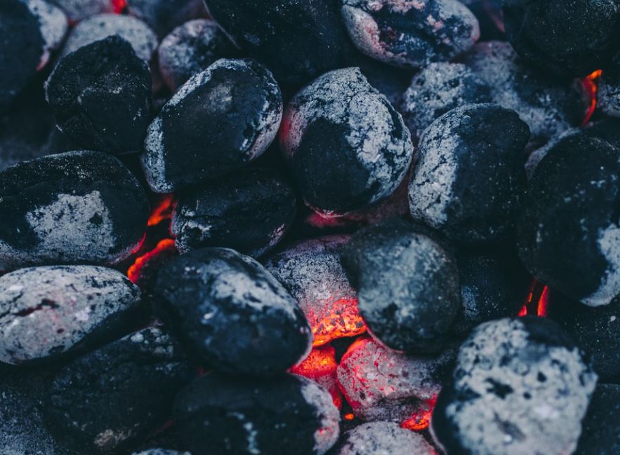 20 Significados de Soñar con Carbón