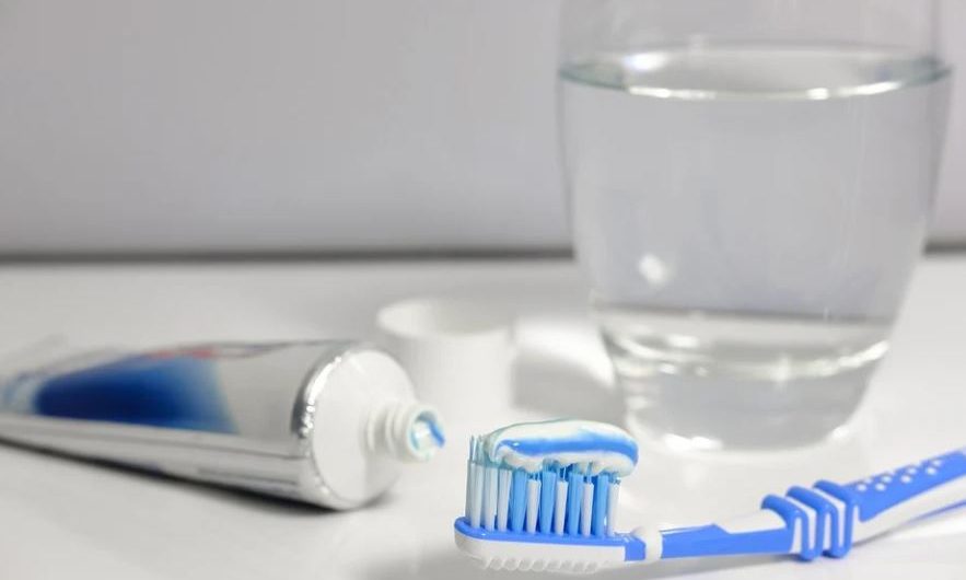 31 Significados de Soñar con Pasta de Dientes