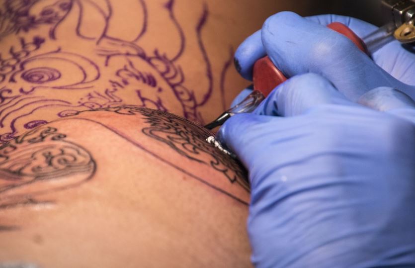 26 Significados de Soñar con Tatuajes