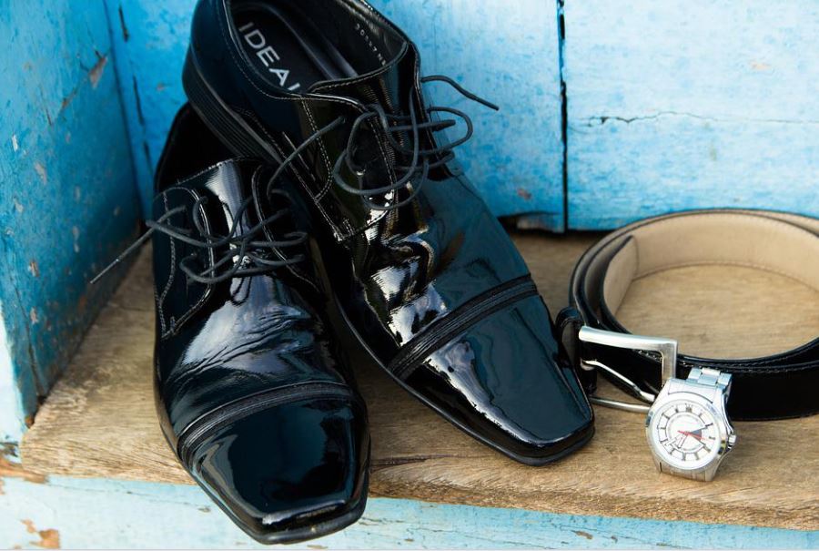 15 Significados de Soñar con Zapatos Negros