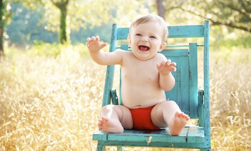 7 Significados de Soñar con un Bebé Sonriente