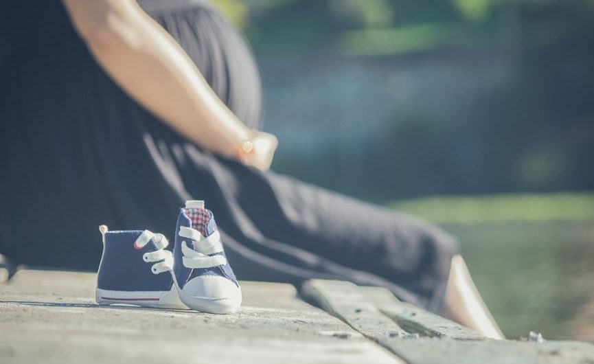 ¿Qué significa soñar con zapatos de bebé? 13 significados simbólicos