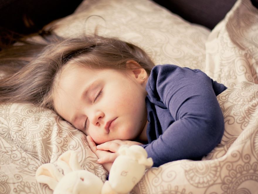 ¿Qué significa soñar con una niña? 7 significados simbólicos