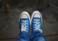¿Qué significa soñar con zapatillas Converse? 6 significados simbólicos