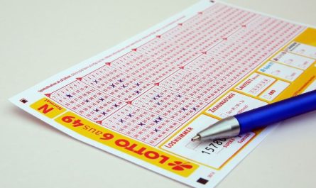 ¿Qué significa Soñar con recibir un boleto de lotería ganador