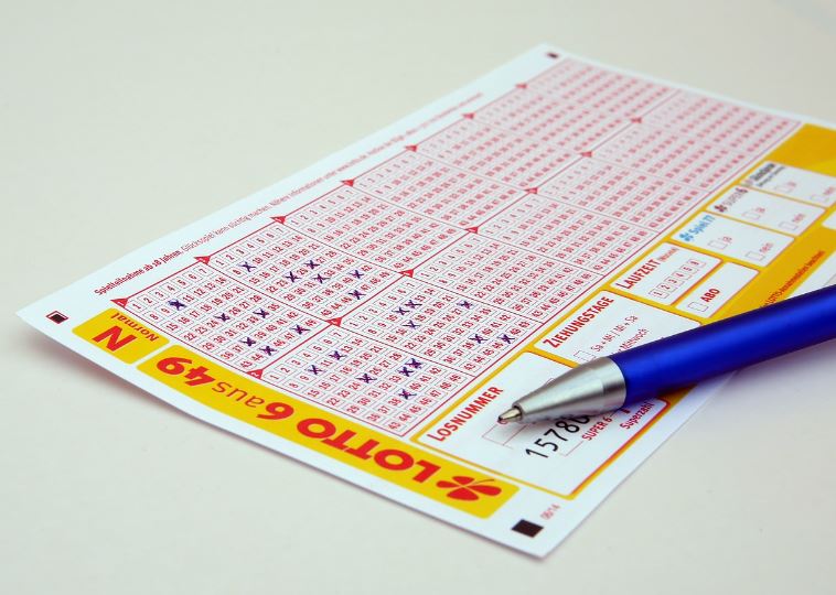 ¿Qué significa soñar con ganar el primer premio de la lotería?