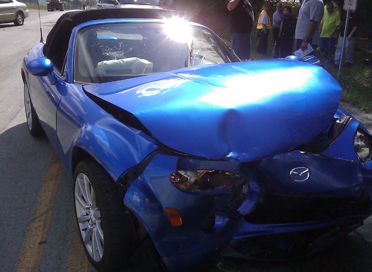 ¿Qué significa soñar con un coche que cae al agua?