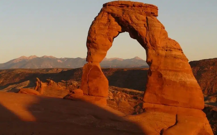 夢見拱門的多種含義和象徵