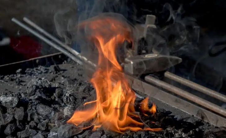 夢見鐵砧的多種含義和象徵