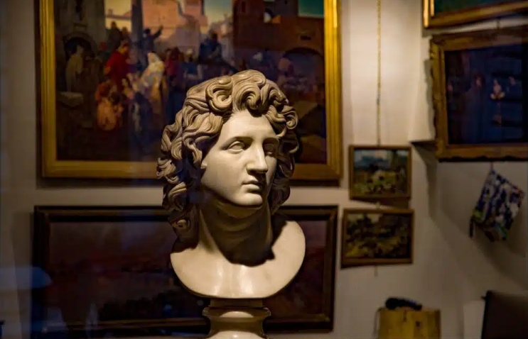 夢見古董商的多種含義和象徵